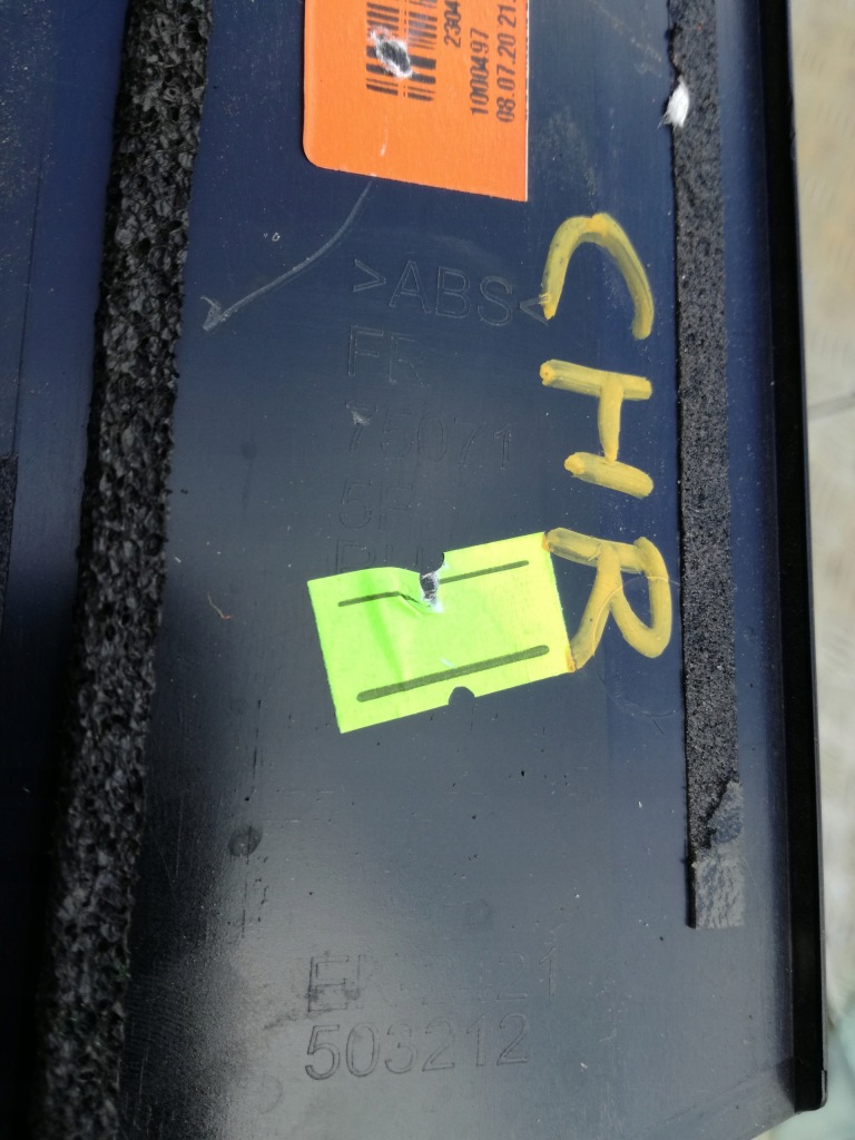 фото №3, Toyota c-hr молдинг дверь стойка правая передняя 20r