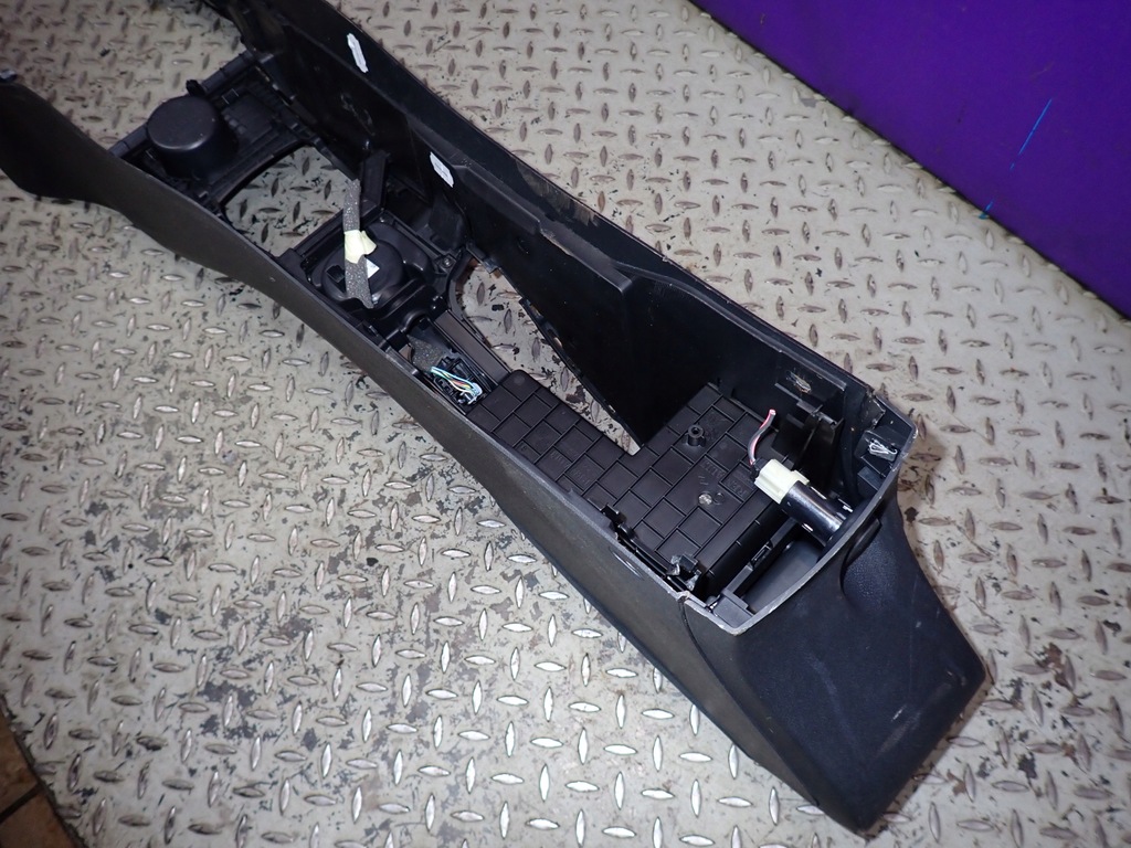 фото №7, Renault megane iii 3 08- підлокітник тунель середній