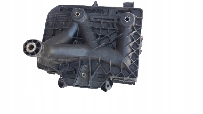 фото №1, Skoda fabia i основание аккумулятор