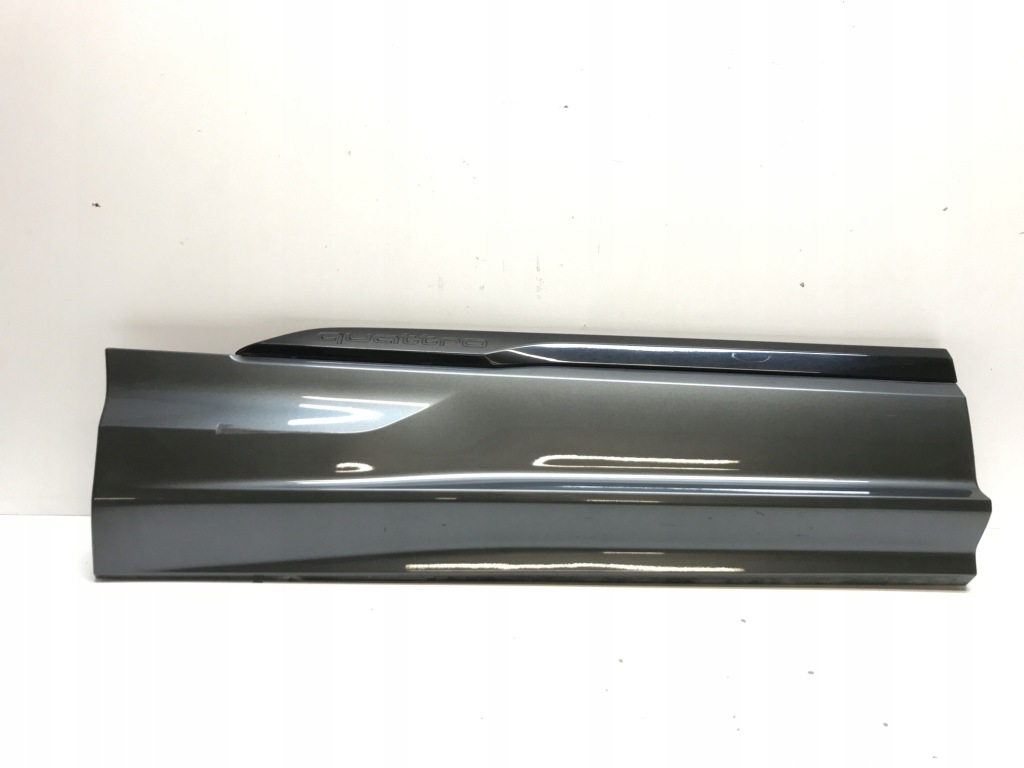 фото №1, Audi q7 rs q7 s-line молдинг дверь правый задняя 4m0583970