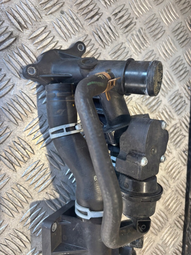 фото №3, Корпус термостата 110615482r renault trafic iii