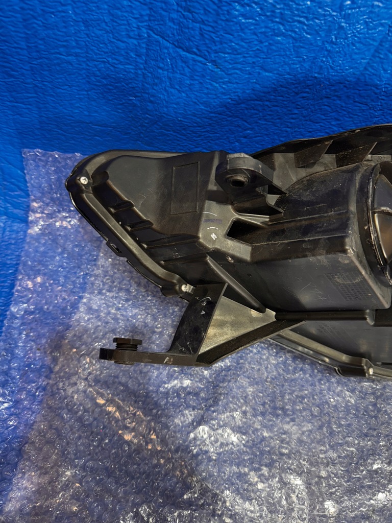 фото №15, Mg mg5 лампа перед права передня led 100-40152 10796250