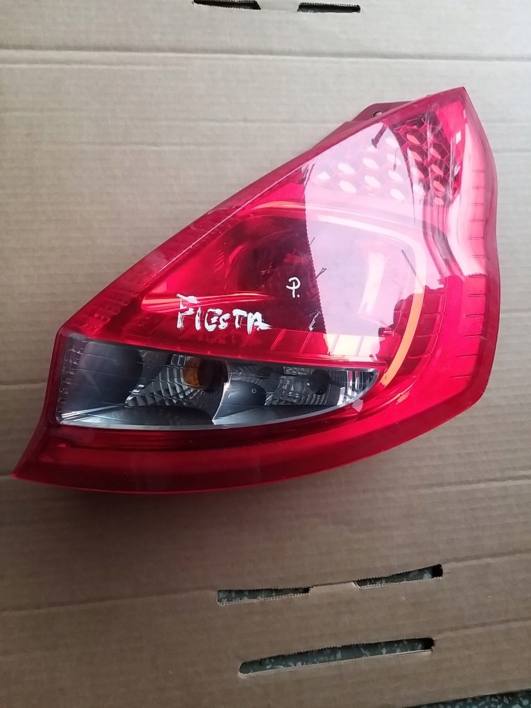 фото №1, Лампа правая задняя задняя ford fiesta mk7