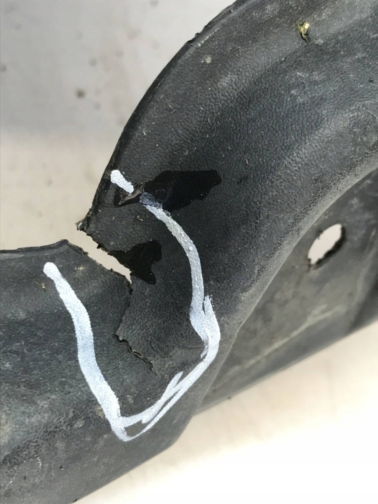 Lexus rx iv накладка плита подвеска задняя 58724-48060 Оригинал