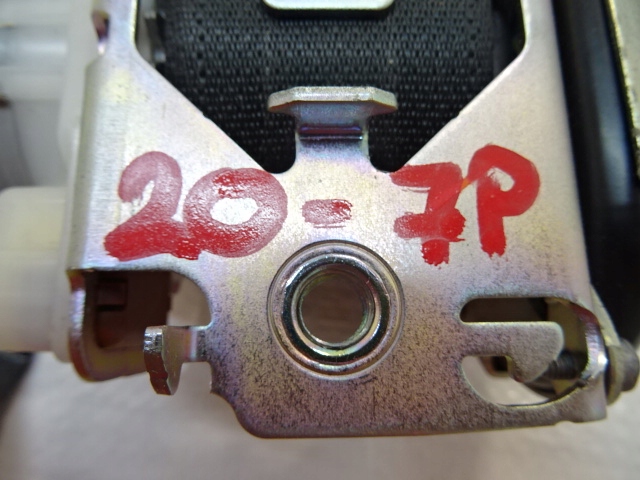 Renault kadjar лівий передній ремінь безпеки 868843082r Доставка