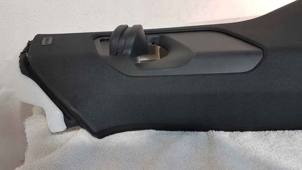 фото №10, Обшивка защита правого стойка b porsche taycan