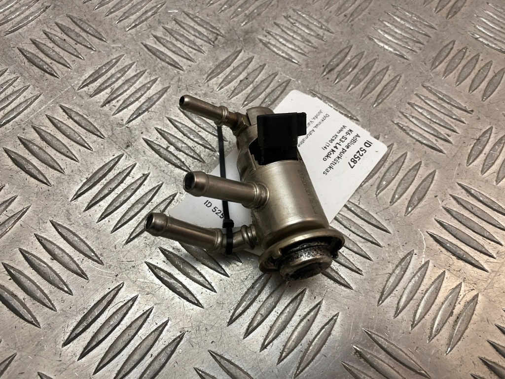 фото №1, Volvo xc90 форсунка adblue 31452332