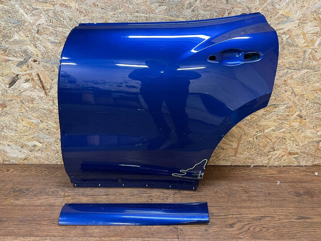 фото №1, Maserati levante двері лівий задня задні