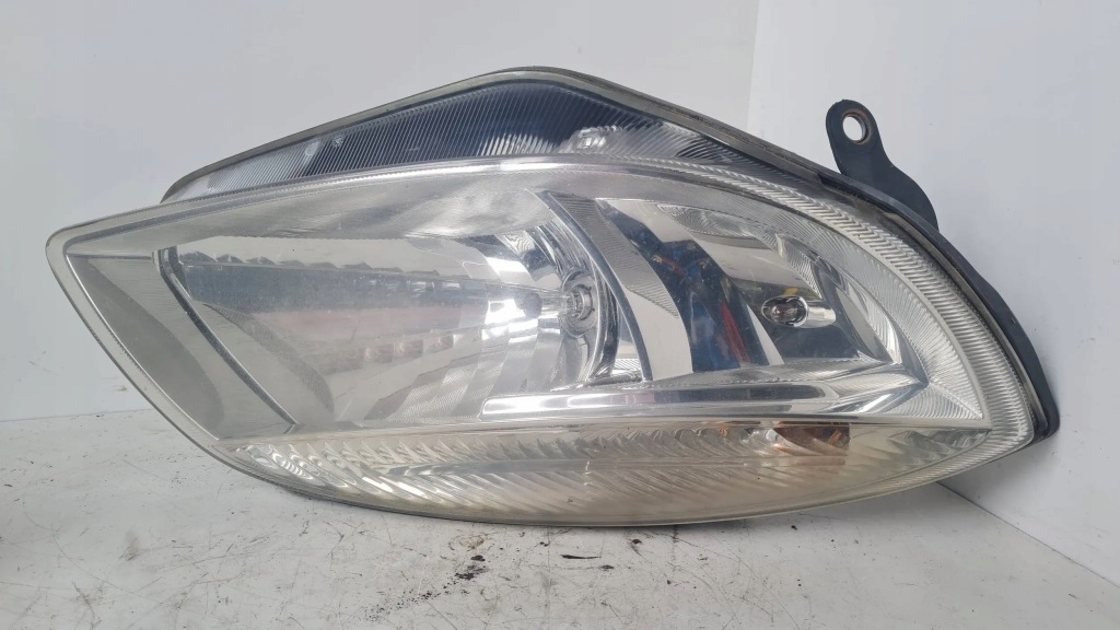 фото №1, Фара правый skoda fabia ii 24783200r europa