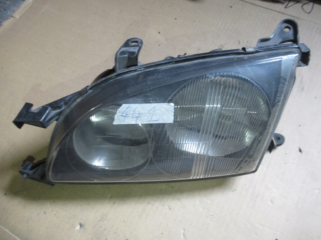 фото №1, Левая лампа toyota avensis 5453366