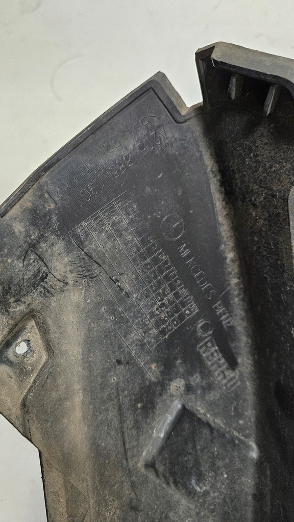 фото №10, Направляющая бампера правый левый mercedes c-klasa w205 a2058852001 a2058851901