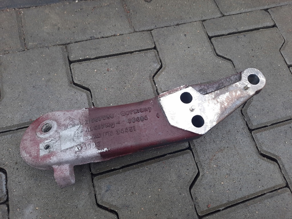 фото №3, Кронштейн кронштейн кронштейн двигателя renault gama t volvo fm 4