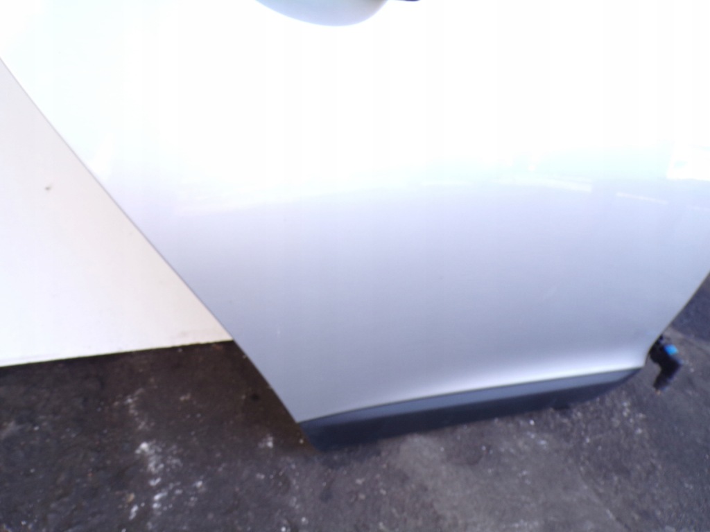 Двері праве правий задній задні volvo xc 60 1 silver Недорого