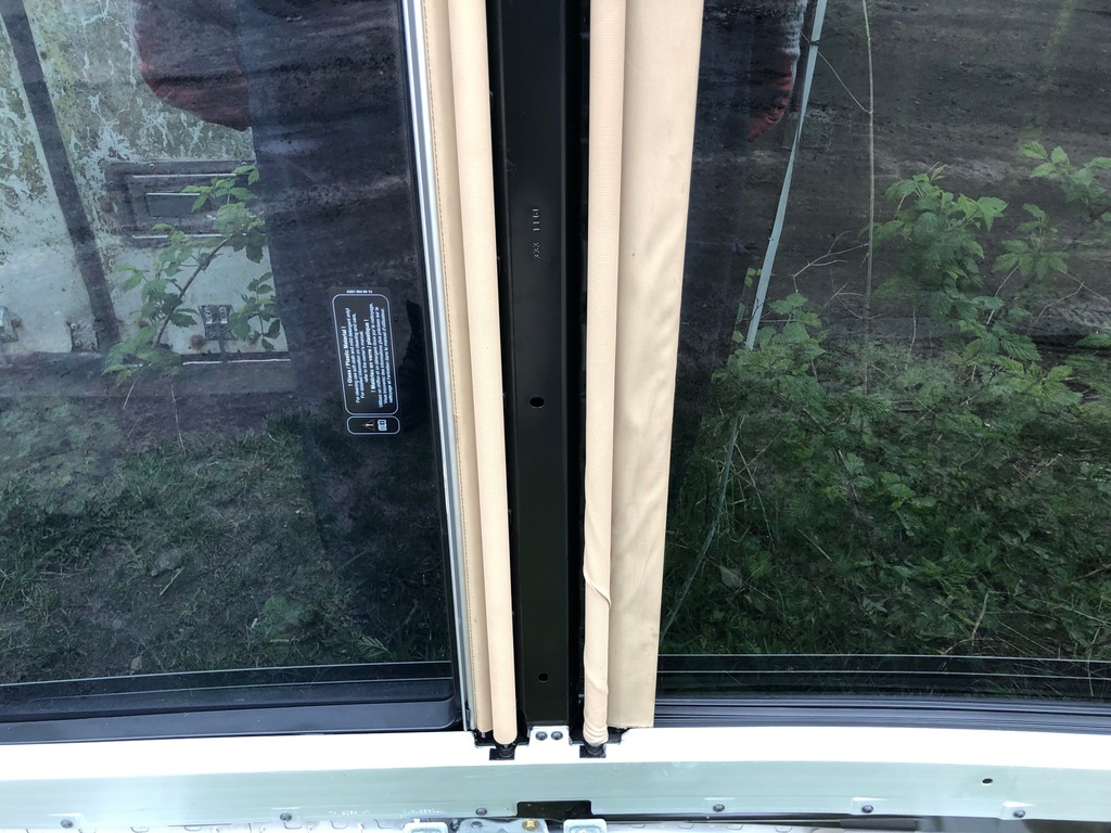 фото №11, Mercedes w251 long 05- крыша люк панорама стеклянный 693