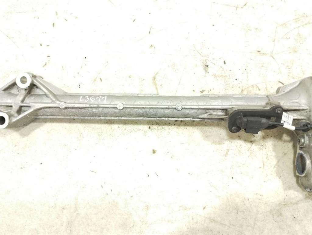 фото №6, Porsche panamera 971 2018 колонки кермові