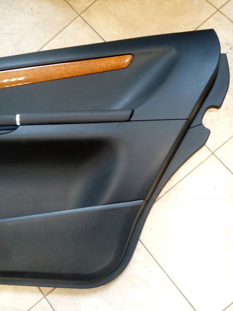 фото №2, Обивка дверь mercedes r-klasa w251 long oryg.