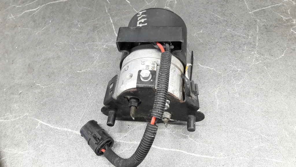 Купити Bmw оригінальний номер 1165904 насос наддувна