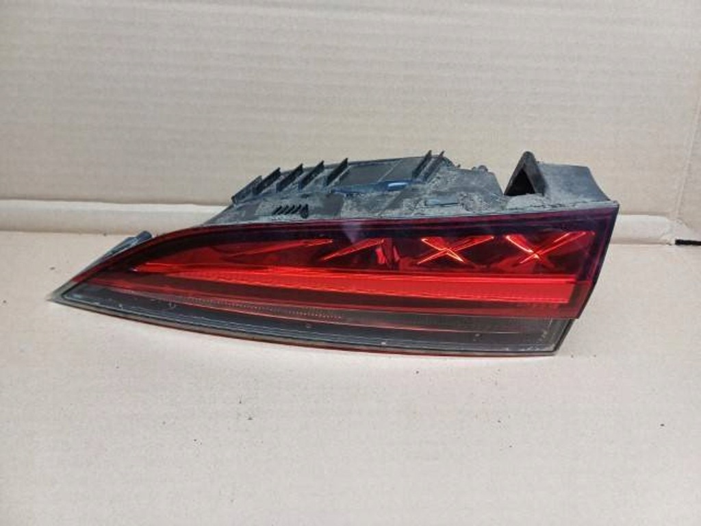 фото №1, Лампа правый задняя задняя w крышка skoda scala