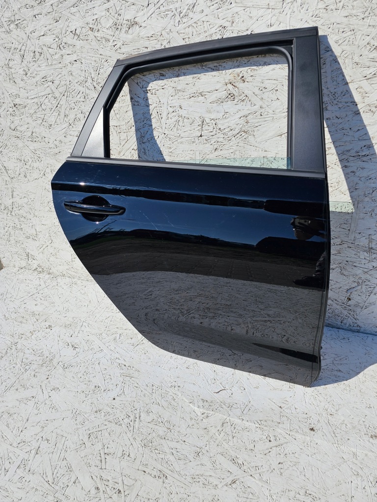 фото №1, I30 iii kombi дверь правое задние задняя чёрные idealne