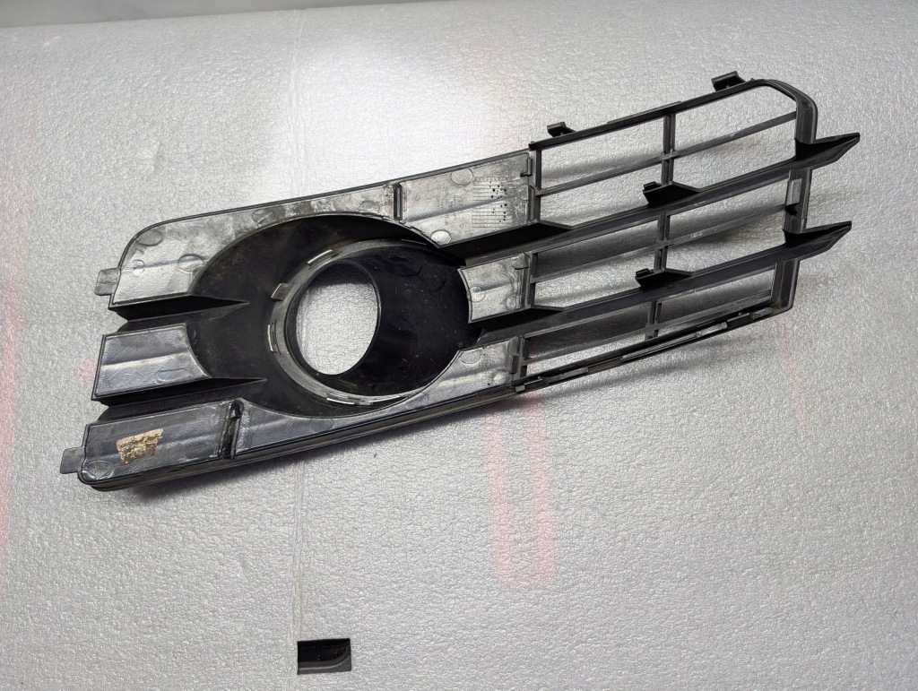 Audi a7 c7 4g8 решітка бампера протитуманної фари ліва права перед в Україні