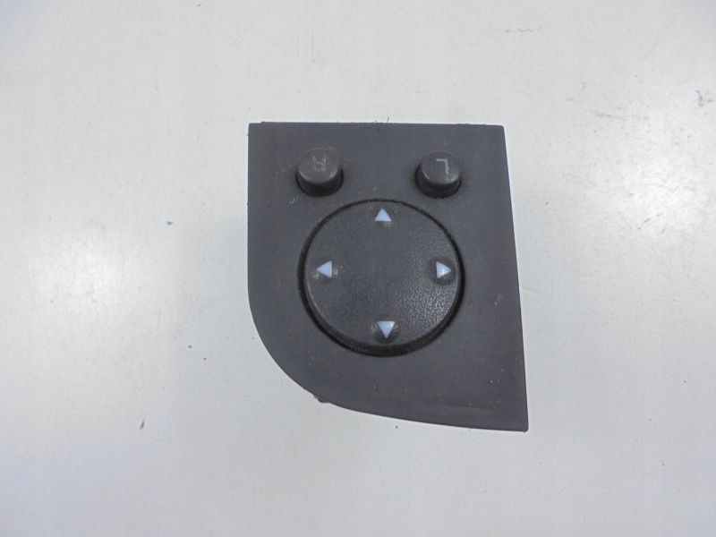 фото №8, Audi 80 b4 выключатель управление регулировки зеркал 893959565