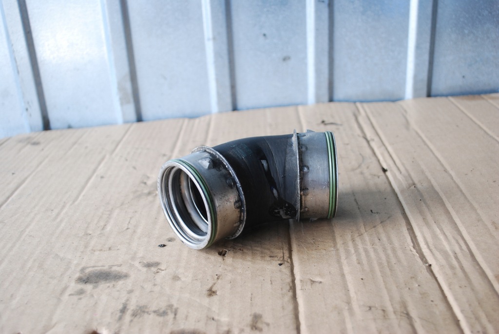фото №1, Шланг интеркулер vw touareg 2.5 tdo 7l6145967b