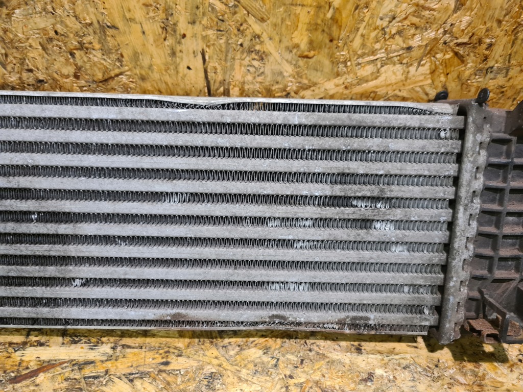 Інтеркулер kuga focus mk3 bv61-9l440-ad 1.6 Недорого