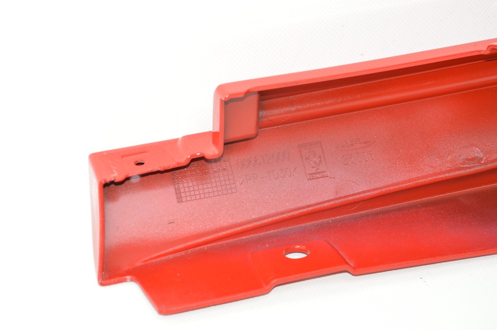 фото №16, Ferrari 488 gtb f154 молдинг порог правая