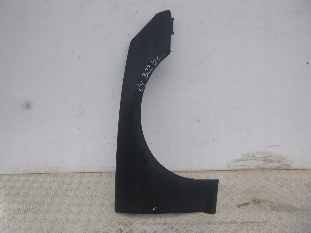 фото №1, Крила правий перед audi a4 b9 s4 2015-2020