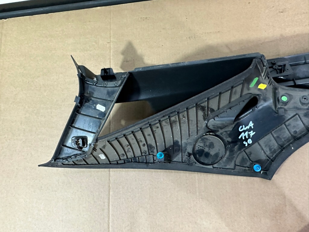 Накладка стойка правый tył,prawa задняя, направляющая шторка mercedes cla w117 универсал sb с Разборки