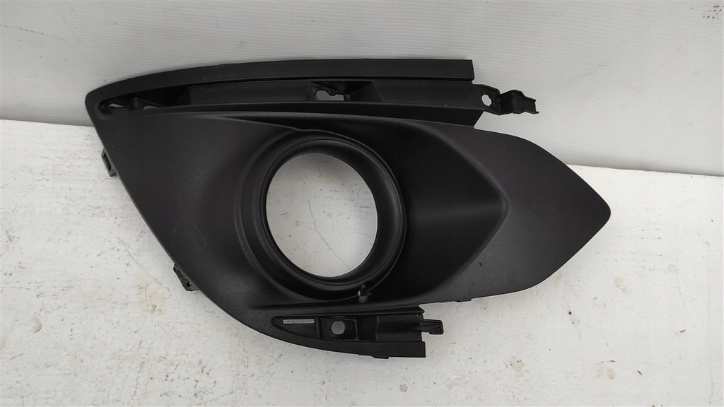 фото №1, Решётка перед правая перед mitsubishi space star 2