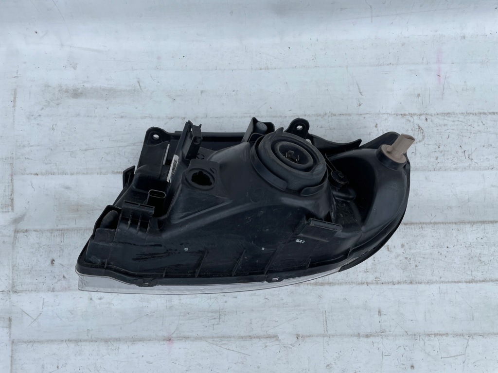 фото №7, Hyundai matrix лампа правая оригинал europa