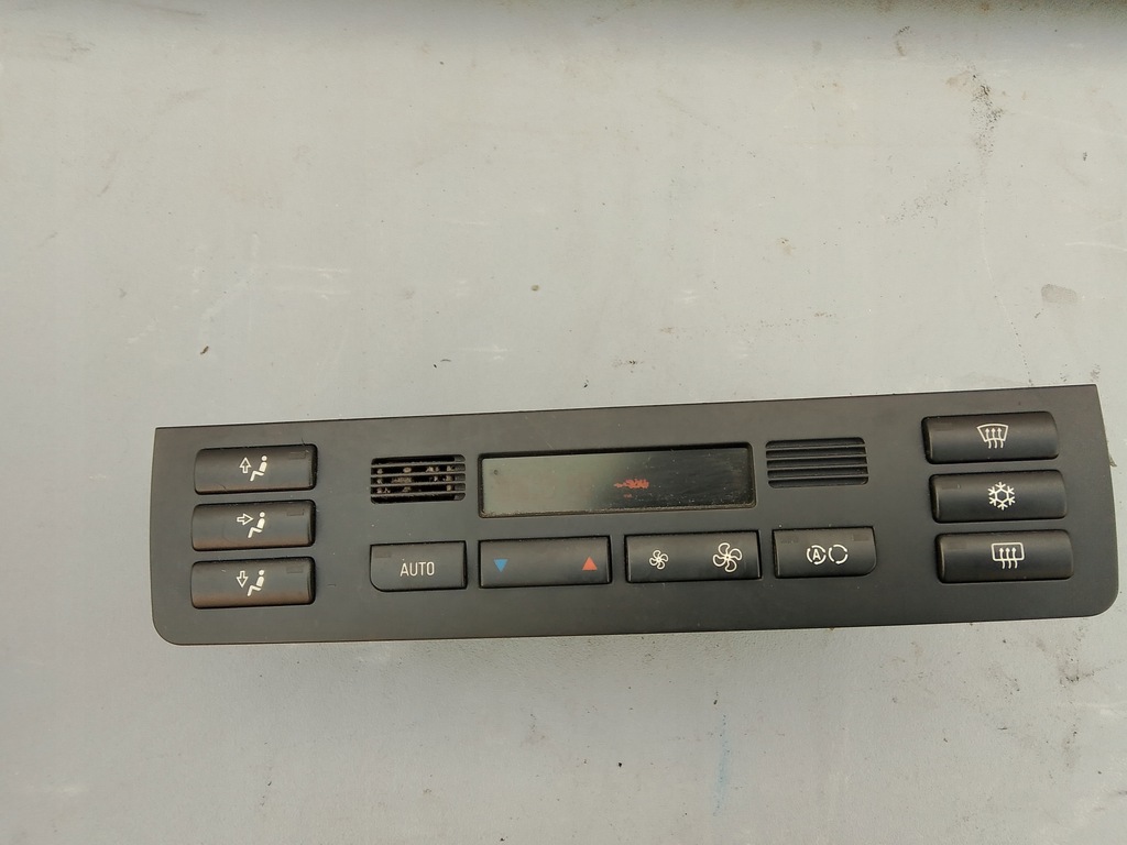 фото №1, Панель кондиционера bmw e46 6917004