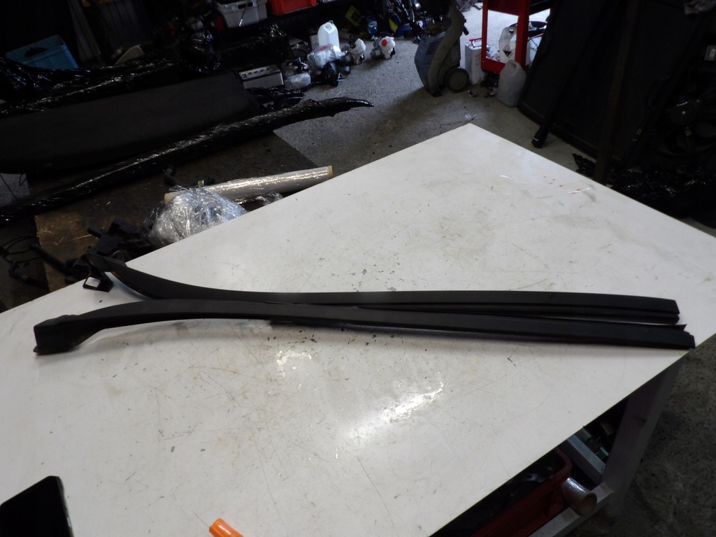 фото №1, Накладки стекло лобовое renault koleos ii 2 комплект