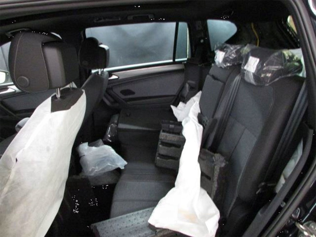 фото №8, Seat tarraco шторка багажника czarna 5nn867871 цвет: 2rx - чёрный 5nn 867