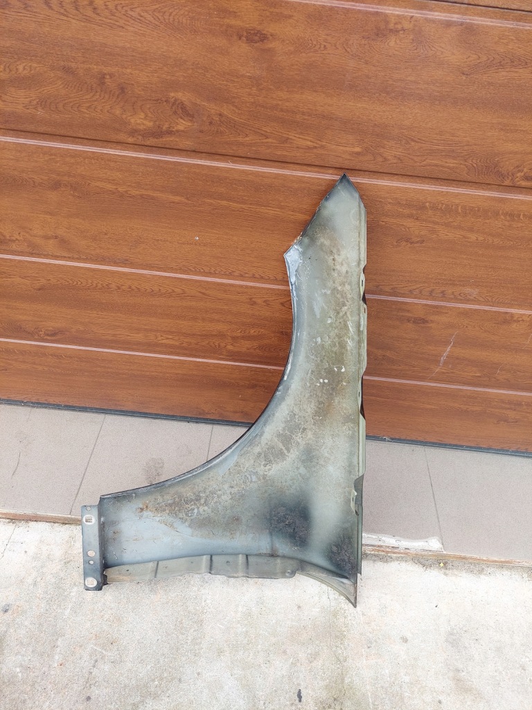 Купить Крыло  правый  перед передний mercedes c-klasa w204