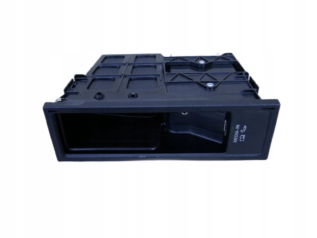 фото №1, Інтерфейс мультимедійний 1q0035348 vw scirocco