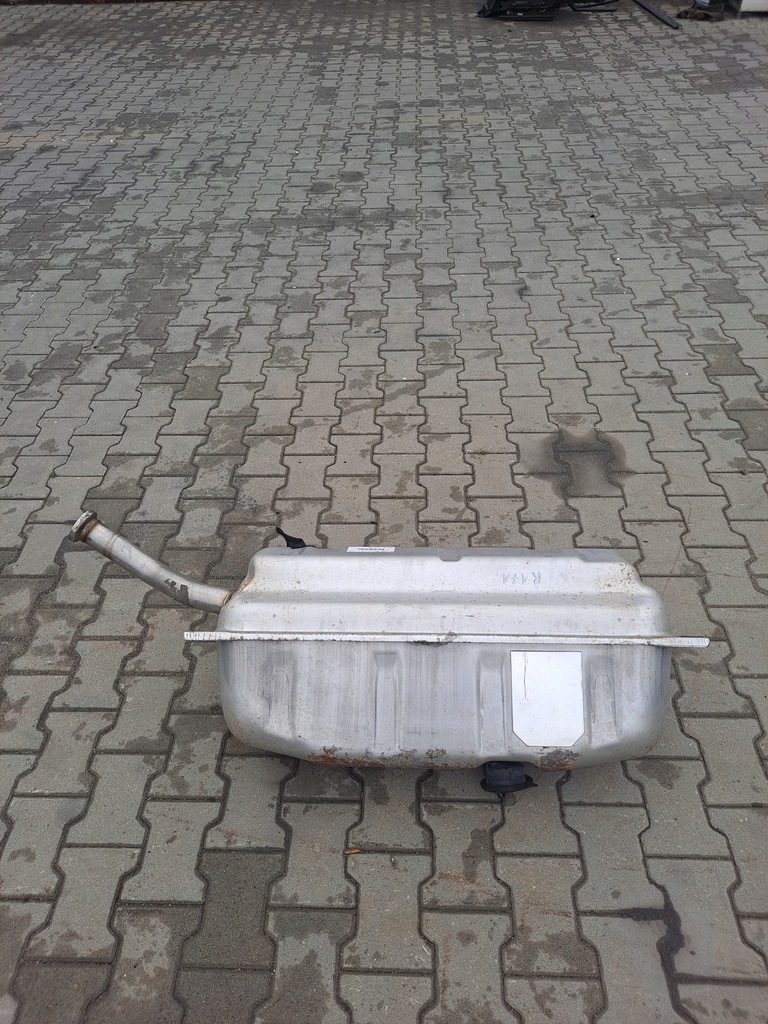 фото №1, Bak бак топлива mercedes slk r171 a1714701801
