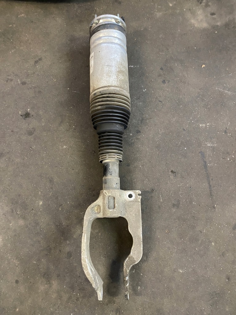 Купить Range rover sport l494 амортизатор левый