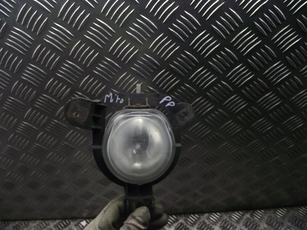 фото №2, Противотуманная фара перед alfa mito 11r левый правый