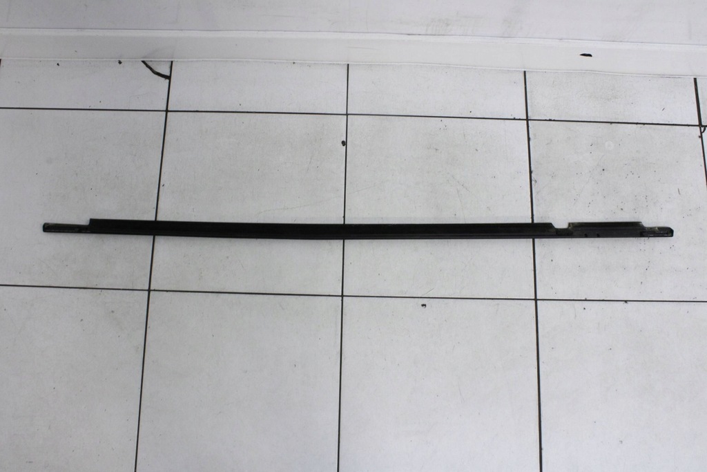 фото №7, Молдинг ущільнювач двері лівих лівий перед toyota avensis t27