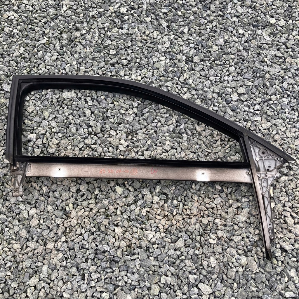 фото №1, A3 lift 3d 2009r рамка двері права 8p383763003