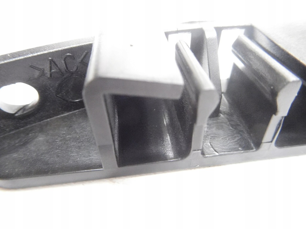 фото №6, Кронштейн кришка заливної пального fiat bravo оригінальний номер 7773303