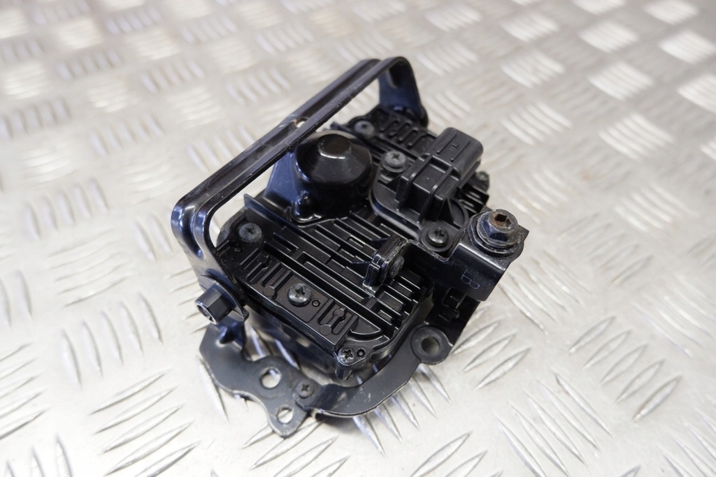 фото №8, Радар toyota prius _w5_ 8821047090 1.8l hybrid 90kw 2017