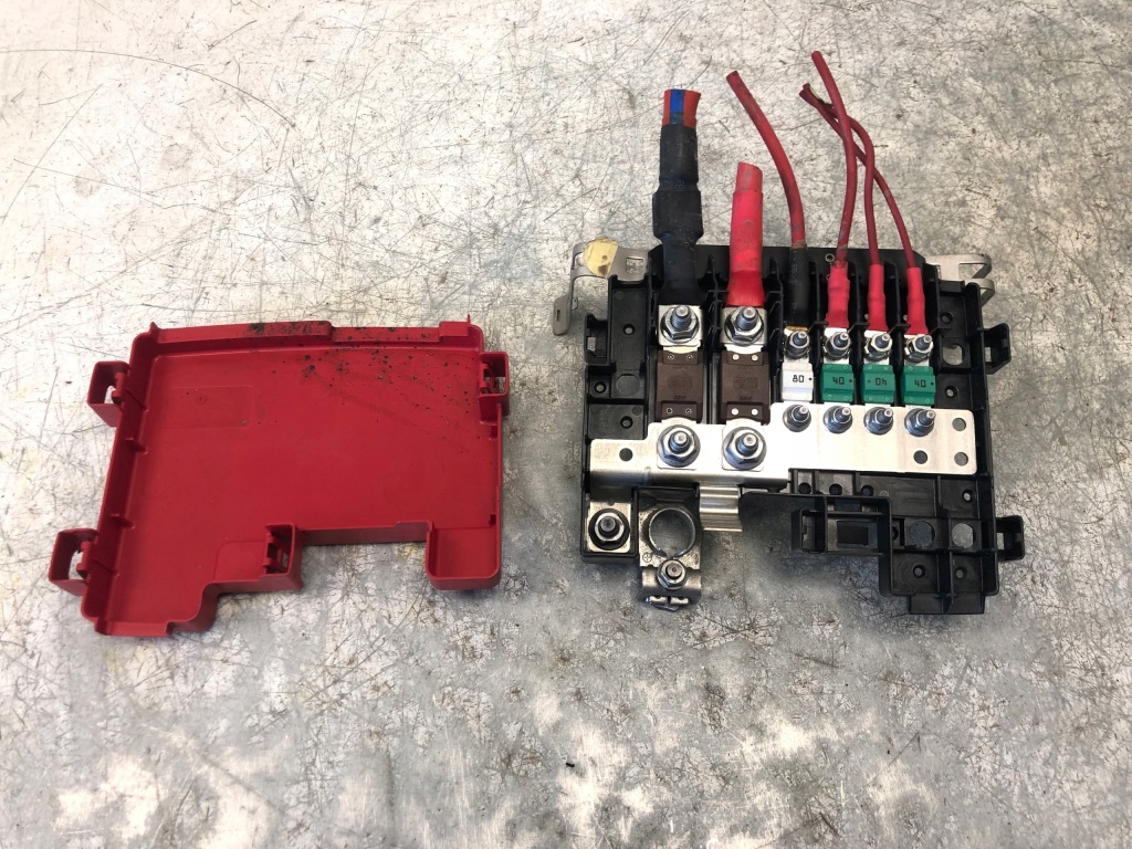 фото №2, Клемма плюсовая аккумулятор renault master