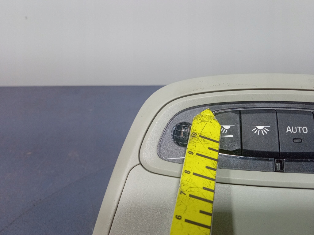 фото №9, Volvo v40 ii ліхтарі стельовий освітлення кабіни 31268141