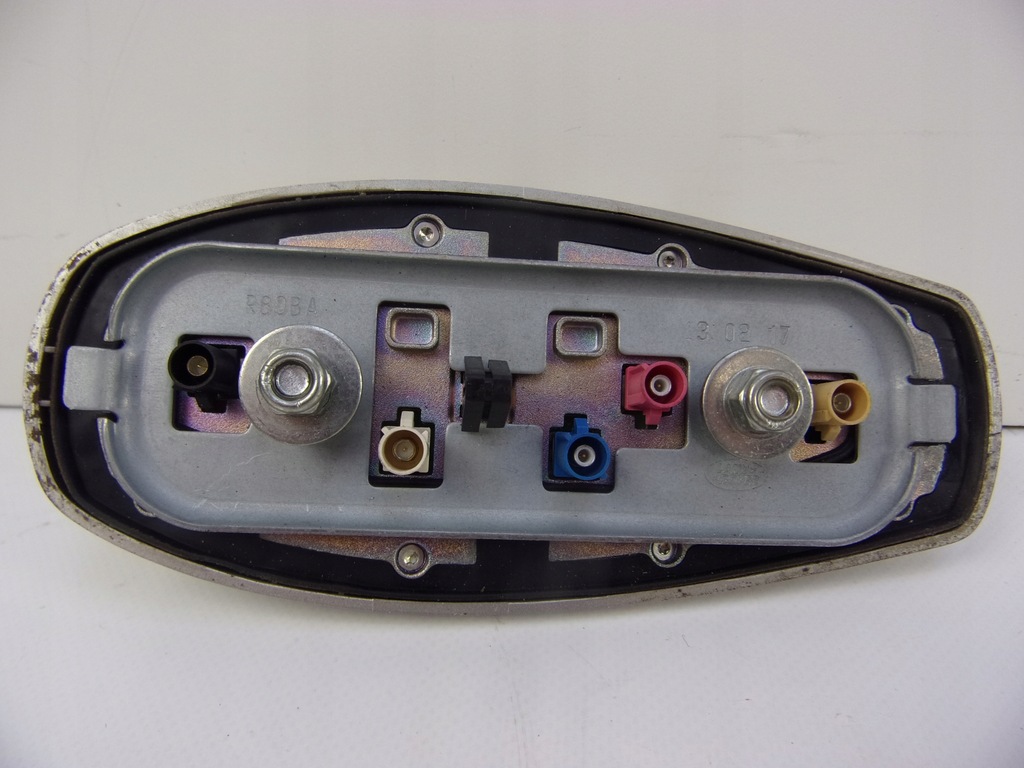 фото №5, Jaguar f-pace антенна плавник