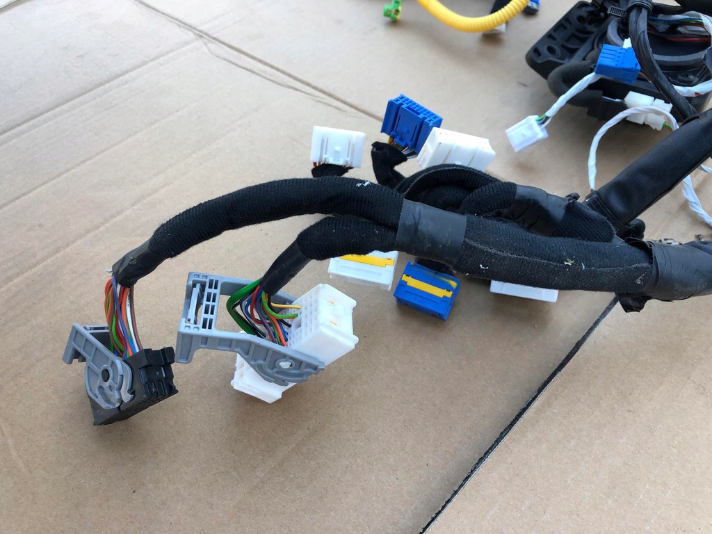 фото №13, Hyundai i30n i30 iii n lift 2020- джгут електропроводка pod панель