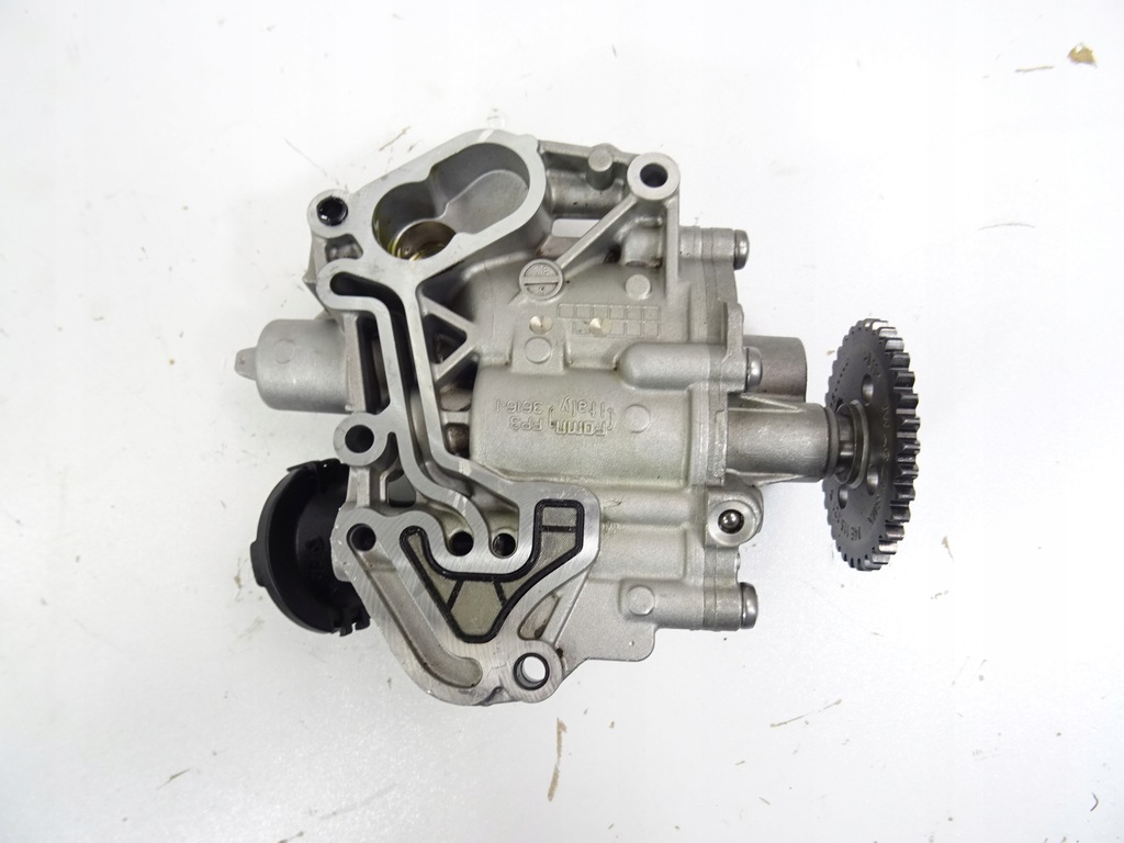 фото №10, Volkswagen оригинальный номер 04e115109e насос масла