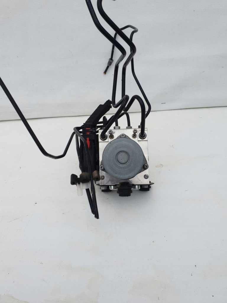 фото №7, Volkswagen оригинальный номер 1s0614517r насос тормозная